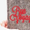Reisepasshülle aus Filz mit Schriftzug "Bon Voyage", Handarbeit
