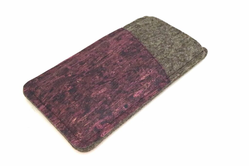 Handytasche aus Filz und violettem Strohstoff, Maßanfertigung