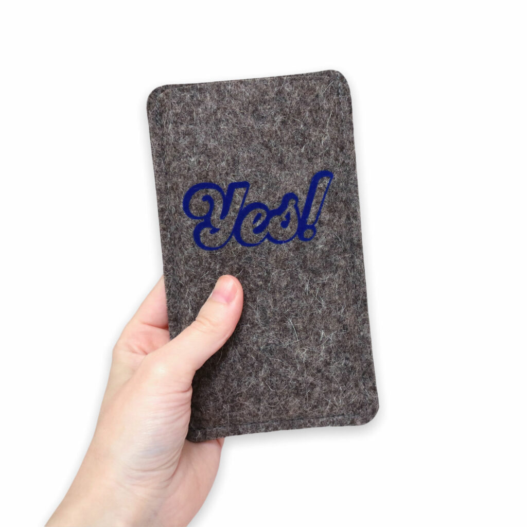 Filzhülle Handy Yes blau