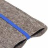 Handytasche aus Filz mit dunkelblauem Gummiband