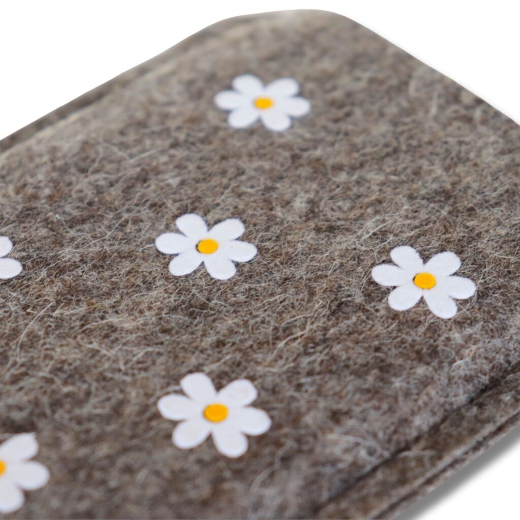Handyhülle aus Filz mit Blumenprint