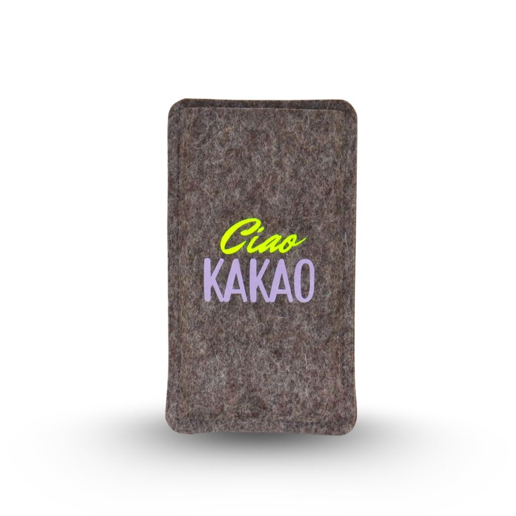 Handytasche aus grauem Filz mit Print "Ciao Kakao"