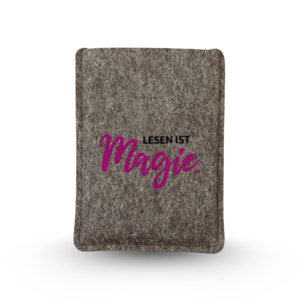 Hülle für Kindle Paperwhite aus Filz “Lesen ist Magie“