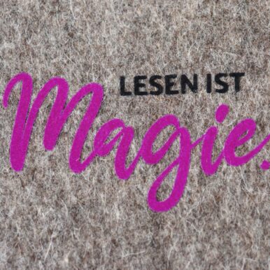 Hülle für Kindle Paperwhite aus Filz “Lesen ist Magie“ – Bild 5